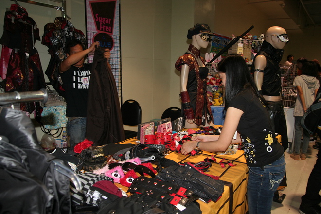 ozine fest cosplay megamall manila Philippines event animax costume sale effects accessories